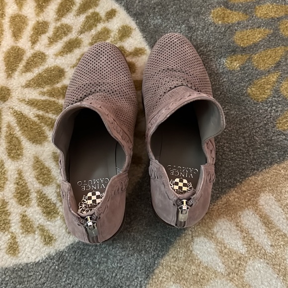 ⭐Vince Camuto Palmina Suede Ankle Booties sz. 6.5⭐ - Picture 3 of 6